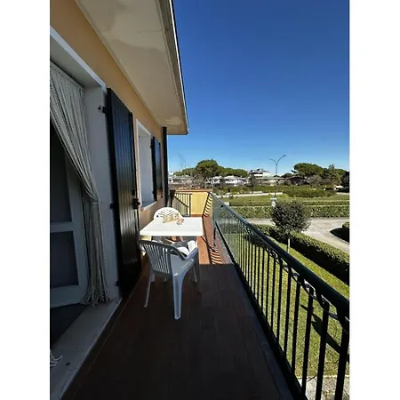 Apartment Renovated With Pool In